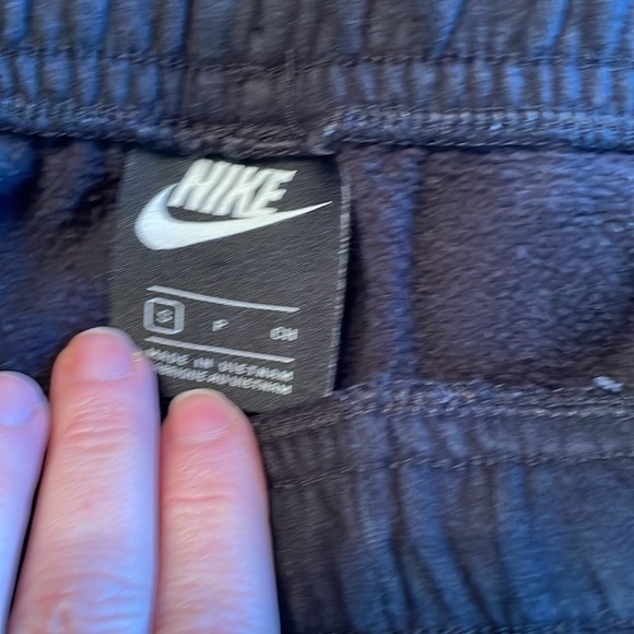 Nike joggers - Small - Picture 3 of 3